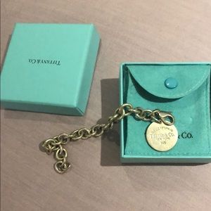 return to Tiffany circle pendant bracelet